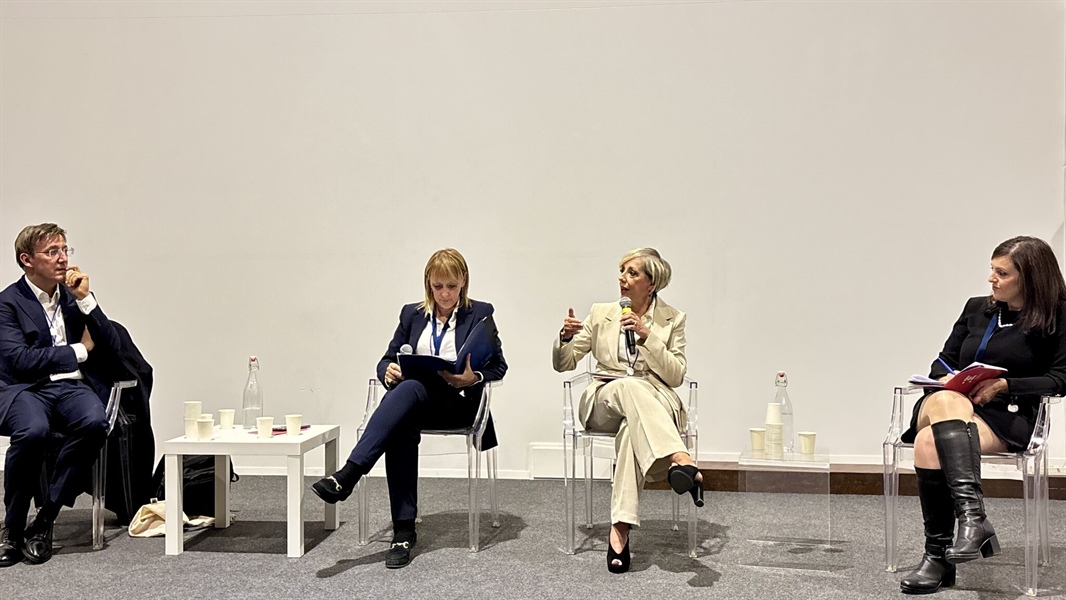 La Presidente di iDEE al Festival NAzionale dell'economia civile